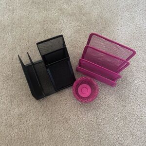 Black and Pink Mesh Desk Organizers